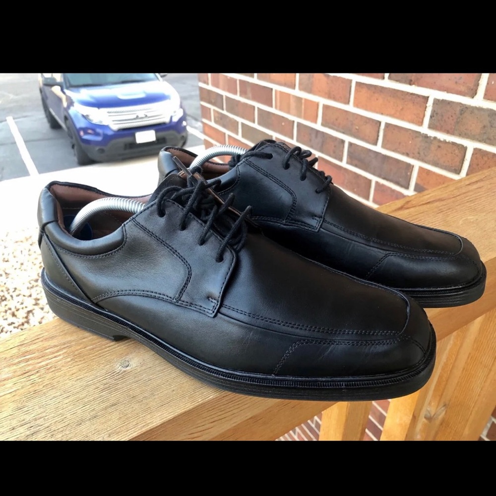 Mens dress shoes Johnston & Murphy